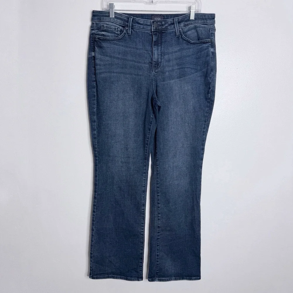 NYDJ Barbara Bootcut Jeans Blue‎ Wash Size 14 Minimalist Casual Modern Timeless